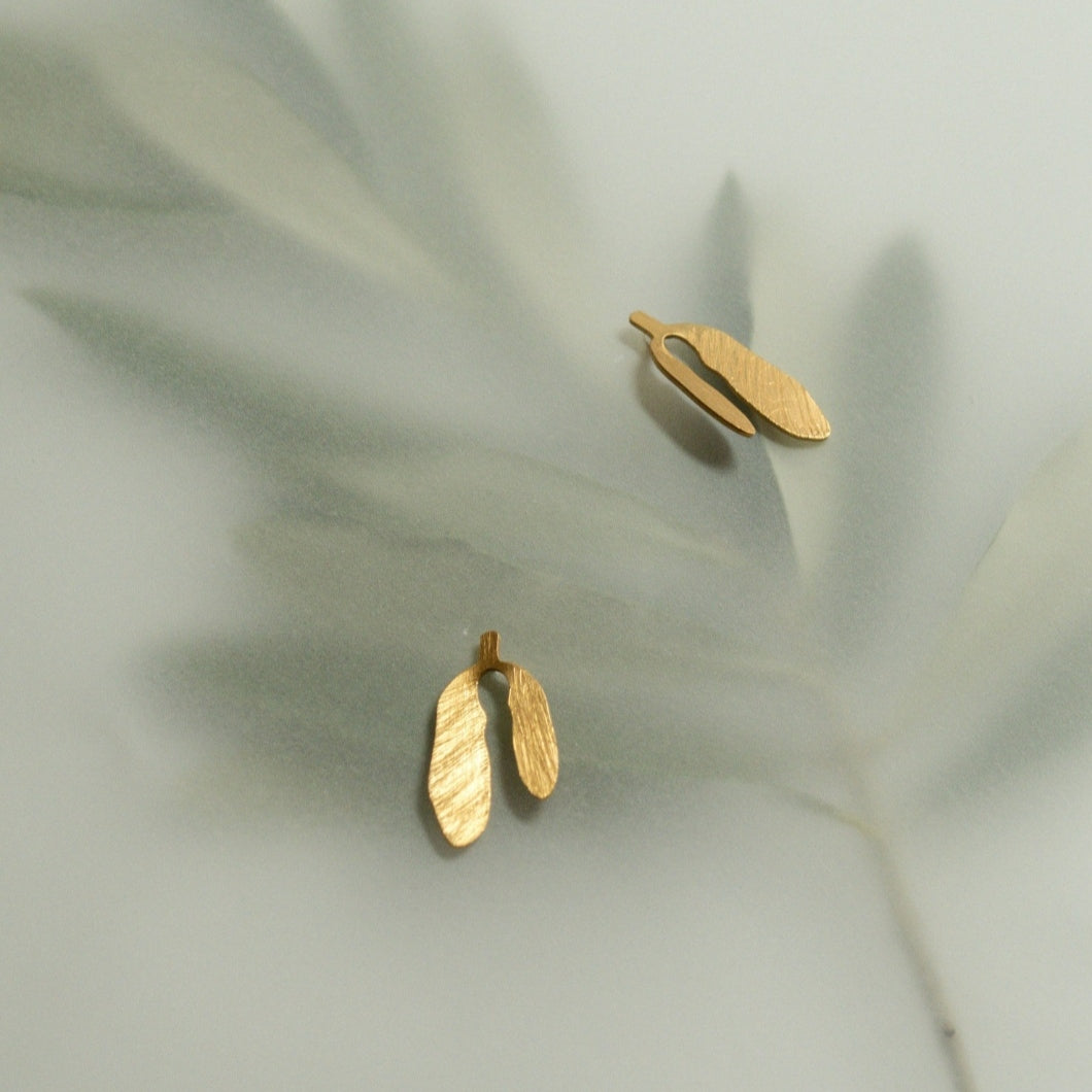Pendientes pequeños dorados Silvela