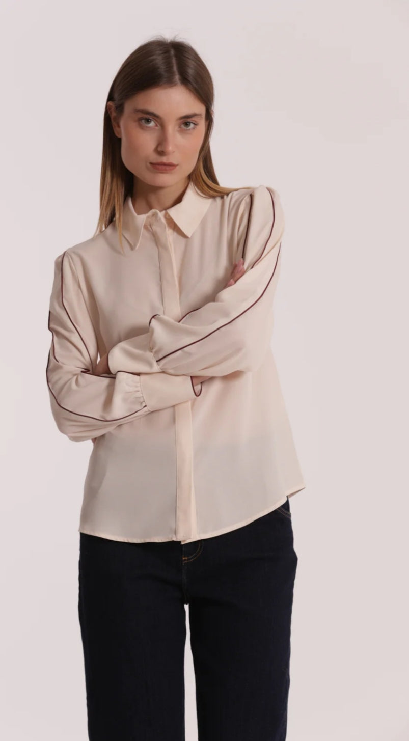 Blusa beige