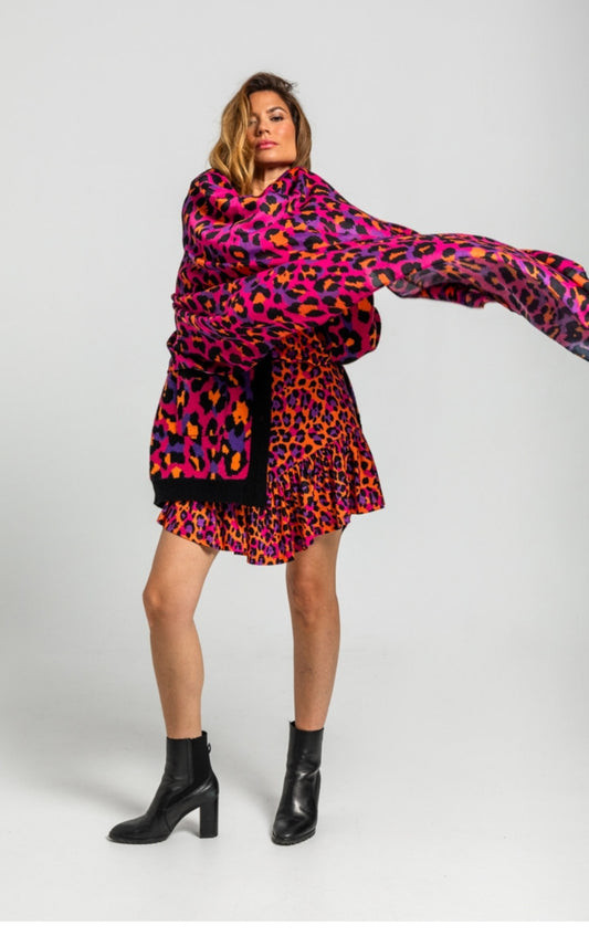 Pañuelo leopardo fucsia