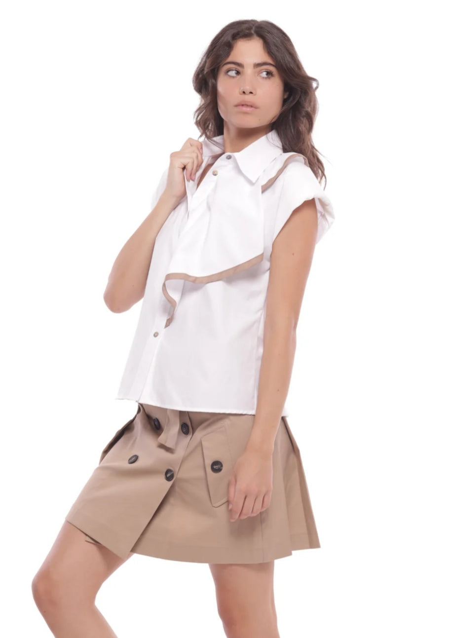 Camisa sin mangas y volante