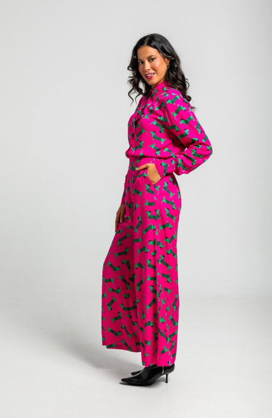 Pantalón Más rara que un perro verde